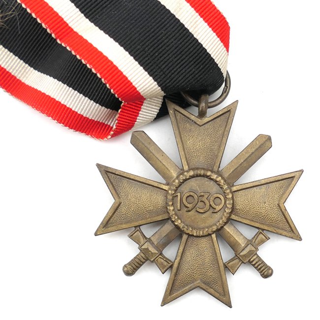 KVK 2nd Class with Swords — image 4