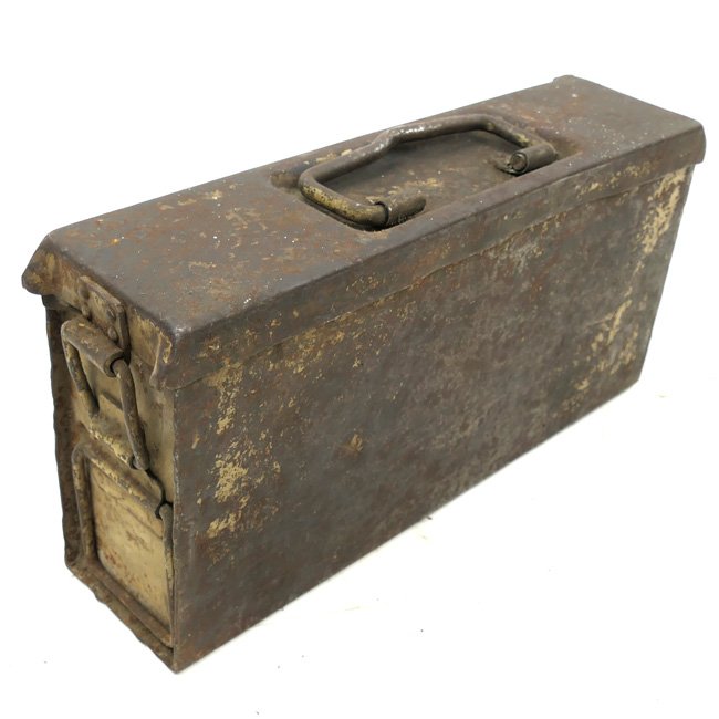 MG34/42 'Patronenkasten 41' used as Toolbox — image 3