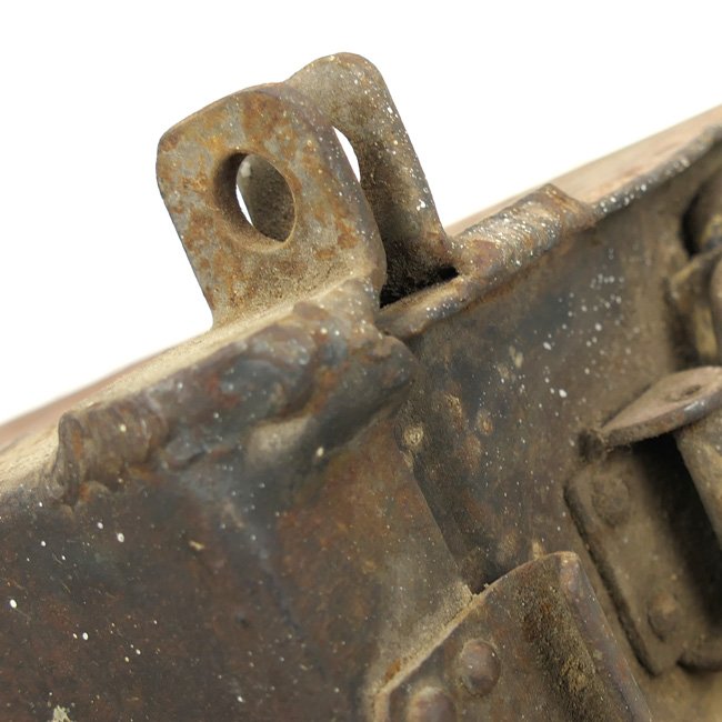 MG34/42 'Patronenkasten 41' used as Toolbox — image 5