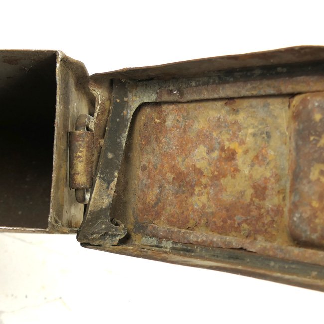 MG34/42 'Patronenkasten 41' used as Toolbox — image 7