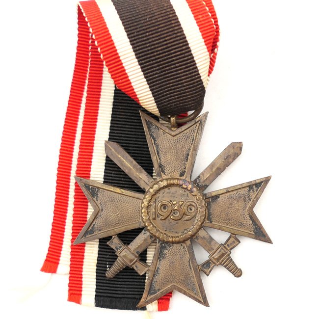 KVK 2nd Class with Swords — image 3