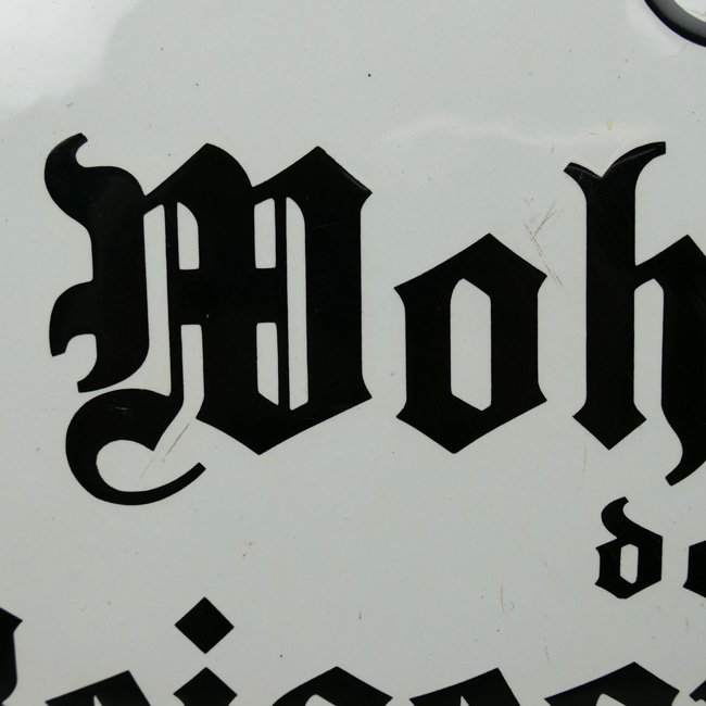 'Wohnung des Beigeordneten' Enamel Sign — image 4