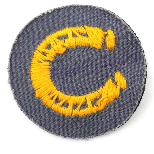 WH (Heer) 'Hufbeschlagpersonal' Trade Badge — image 3