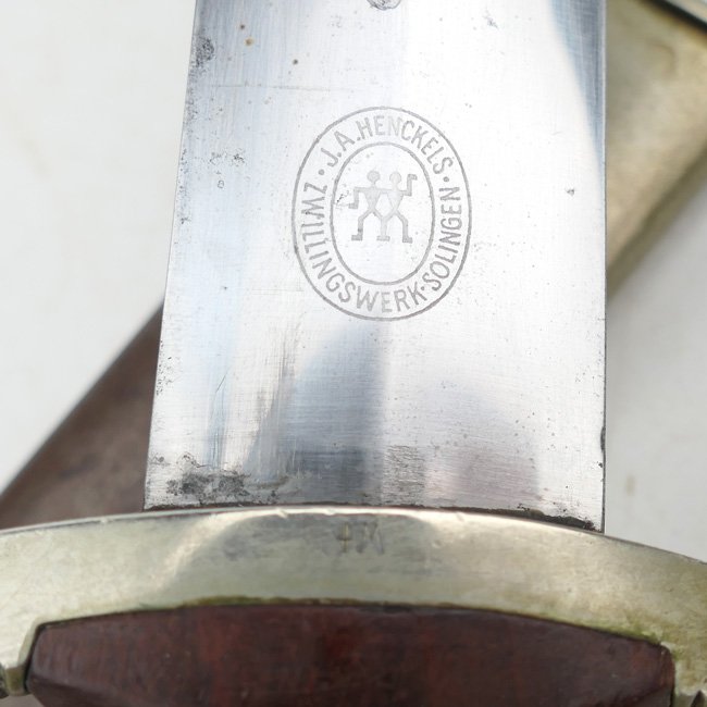Early SA M33 Dagger 'J.A. Henckels' — image 13