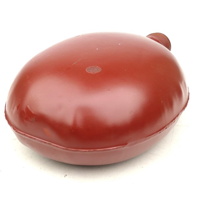 Late War Red Painted Steel M31 Canteen 1945 — image 4