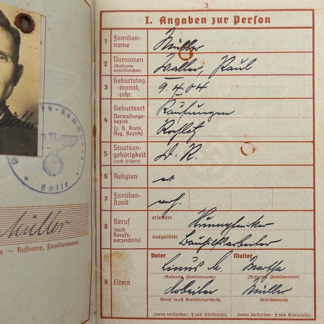 WH (Heer) Wehrpaß — image 4