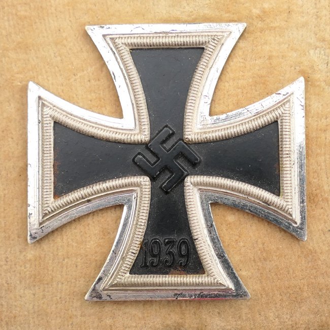 Cased Iron Cross 1st Class '15' — image 2