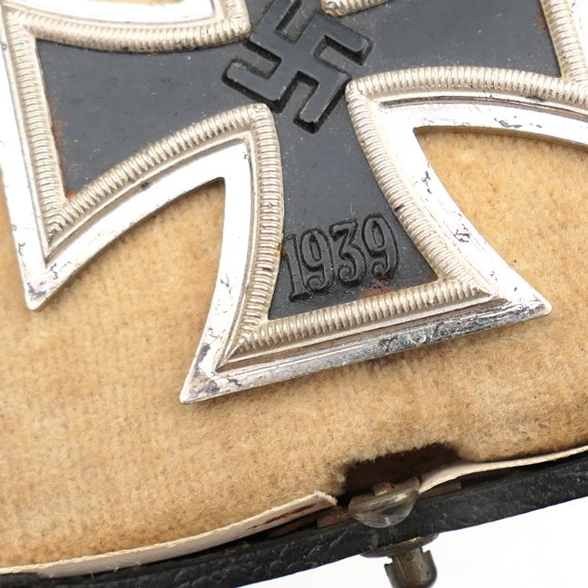 Cased Iron Cross 1st Class '15' — image 3