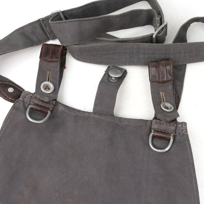 Luftwaffe FLAK M31 Bread Bag & Strap — image 2