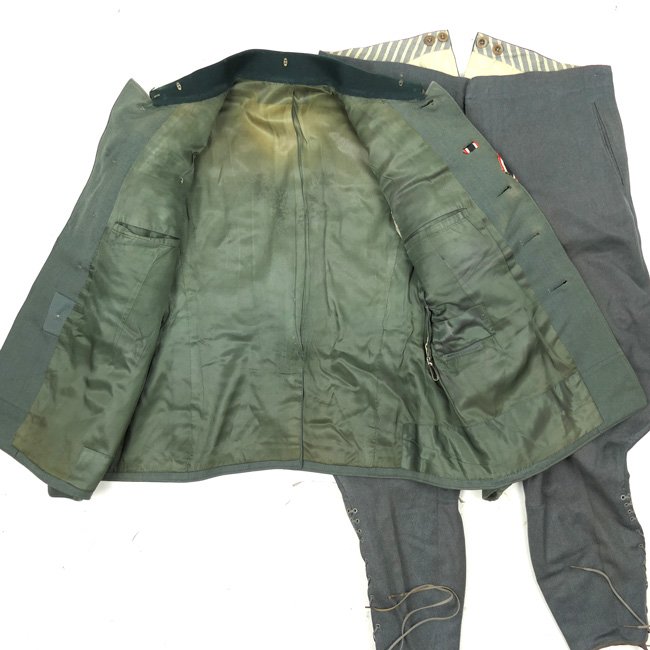 WH (Heer) TSD Officer's Field Blouse & Breeches — image 8