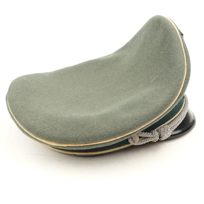 WH (Heer) Infantry Officer's Visor Cap with 'Braunschweig Skull' — image 4