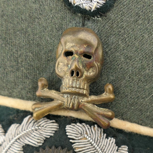 WH (Heer) Infantry Officer's Visor Cap with 'Braunschweig Skull' — image 6