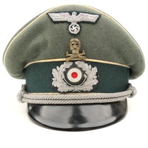 WH (Heer) Infantry Officer's Visor Cap with 'Braunschweig Skull'