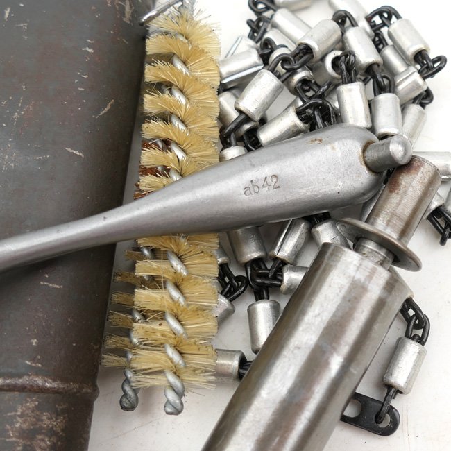 K98 M34 Cleaning Kit with Contents — image 2