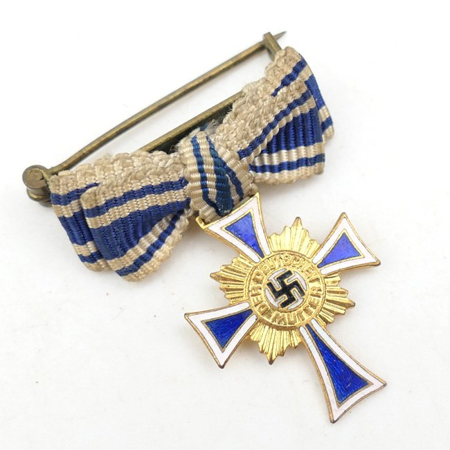 Miniature Mothers Cross in Gold — image 2