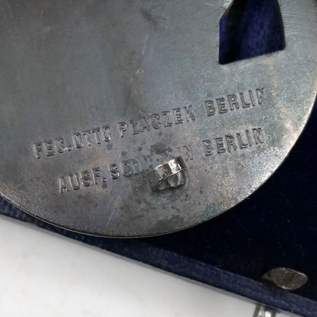 Cased Kriegsmarine Blocade Runner Badge Set — image 4