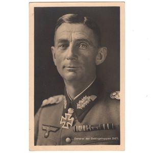 Hoffmann 'Ritterkreuz' Postcard - 'General der Gebirgstruppen Dietl'