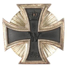 WW1 Iron Cross 1st Class 'Schinkelform' screw-back
