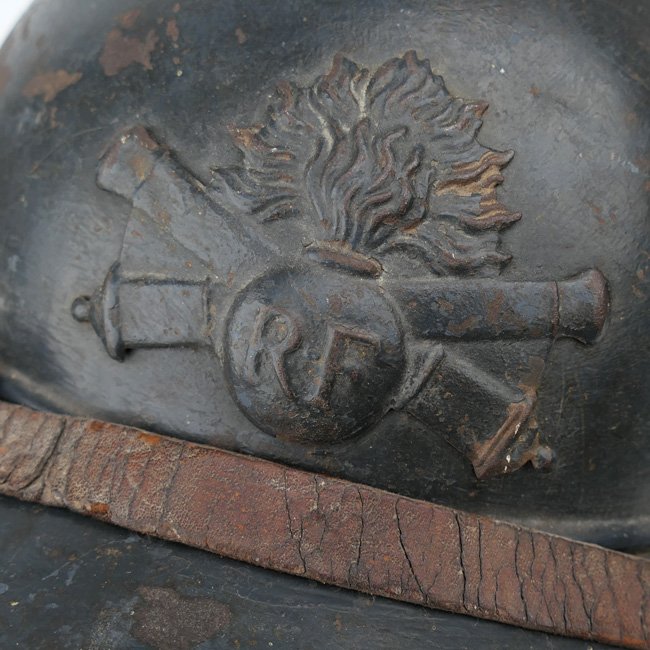 French M1915 Artillery 'Casque Adrian' Helmet — image 6