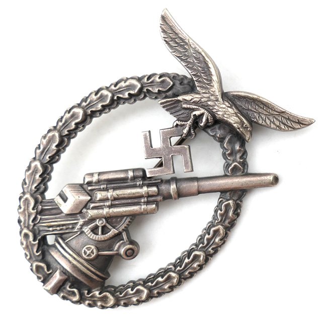 Luftwaffe Flak Artillery War Badge — image 2