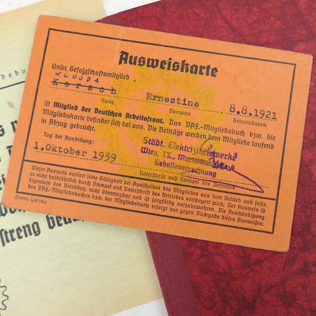 DAF Members Book & 'Ausweis' Card — image 2