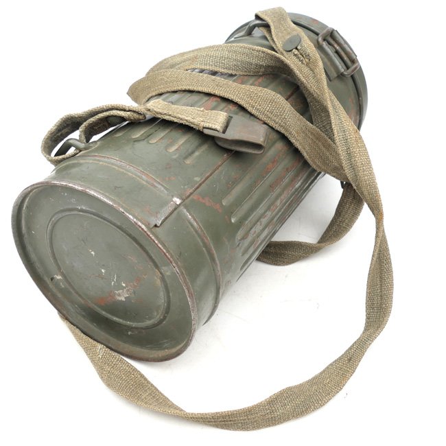 WH (Heer) Gasmask with short type Canister — image 11
