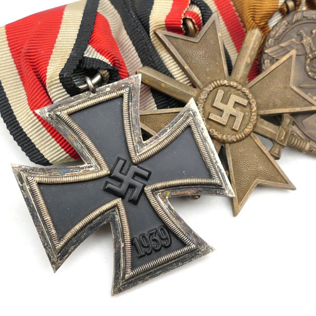 Wehrmacht 3-Piece Medal Bar — image 2