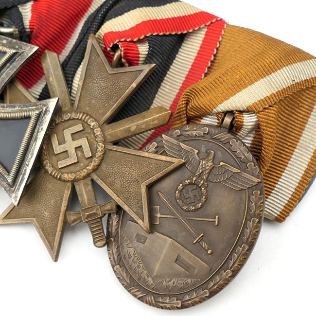 Wehrmacht 3-Piece Medal Bar — image 3