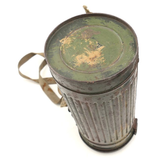 WH (Heer) Gas Mask with Camouflaged Canister — image 7