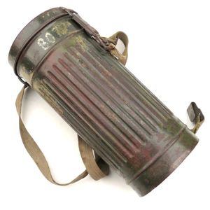 WH (Heer) Gas Mask with Camouflaged Canister