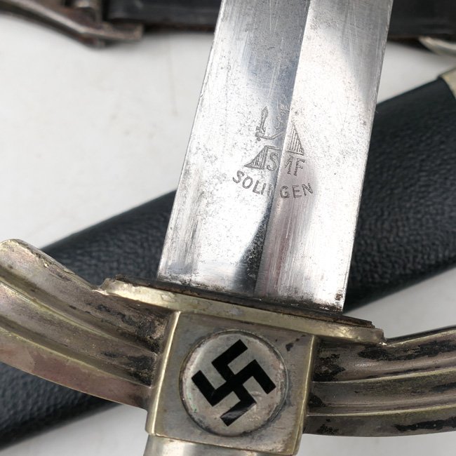 Early DLV Dagger — image 9