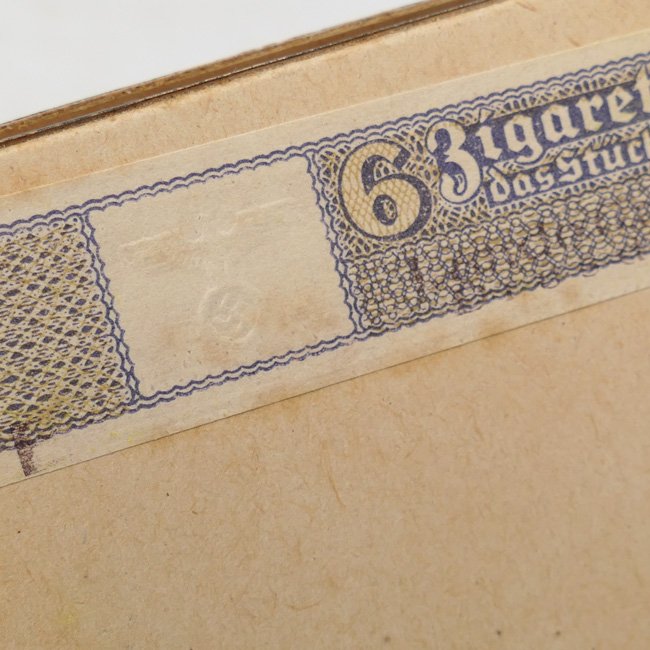 German 'Lande Mokri Superb' Cigarettes Package — image 4