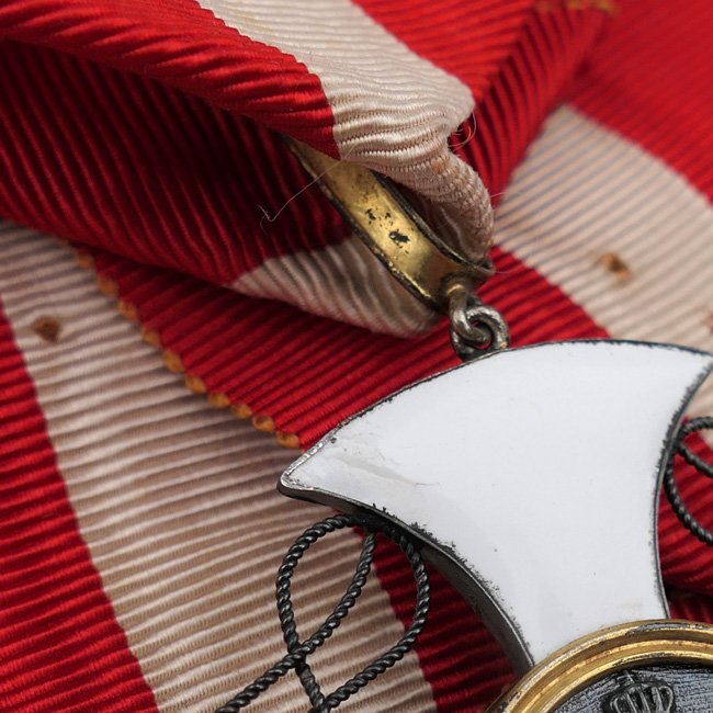 Order of the Crown of Italy from estate of 'Erich Kressmann' — image 5