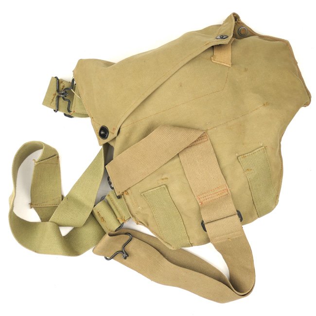 US Army Service Gas Mask with Carrying Bag — image 10