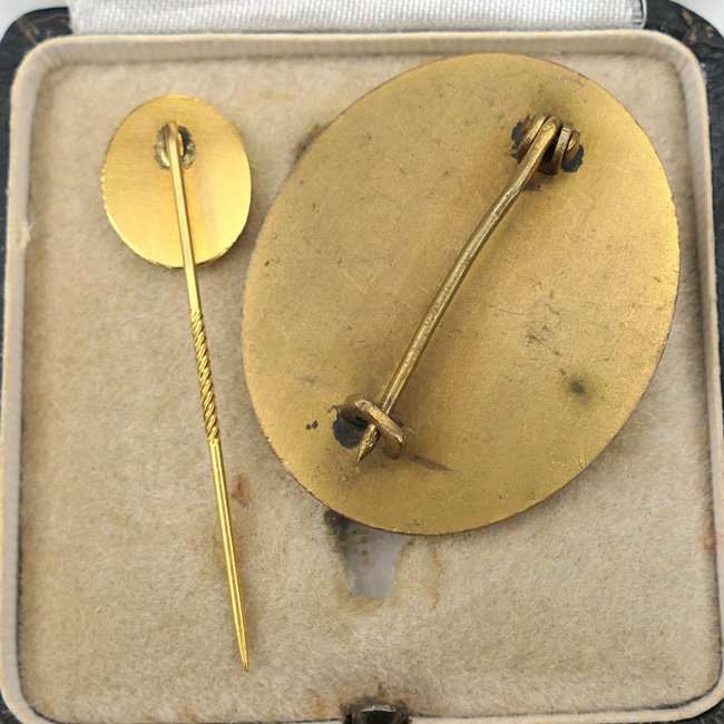 Cased Wound Badge in Gold & Miniature — image 3