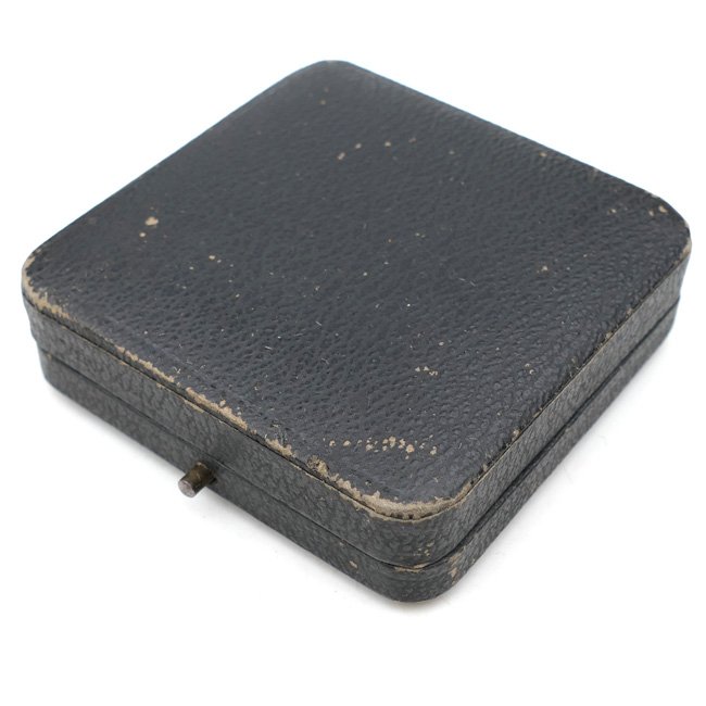 Cased Wound Badge in Gold & Miniature — image 5