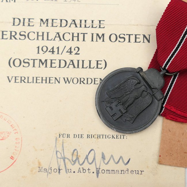 'Ostmedaille' & Award Document — image 3