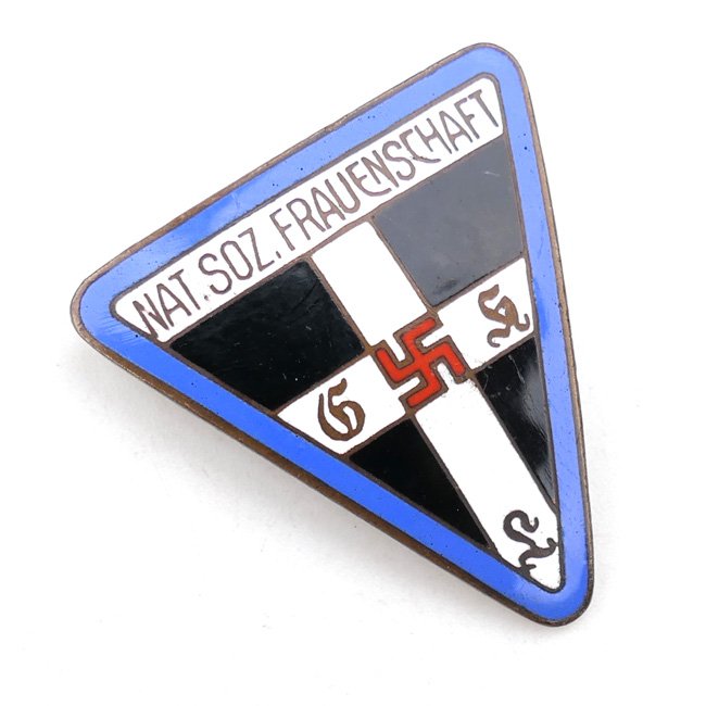 'Nat.Soz.Frauenschaft' Ortsgruppe Members Pin — image 2