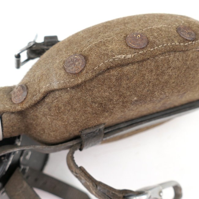 Wehrmacht M31 Canteen and Cup — image 4