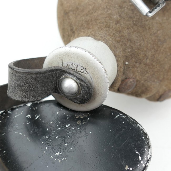 Wehrmacht M31 Canteen and Cup — image 5