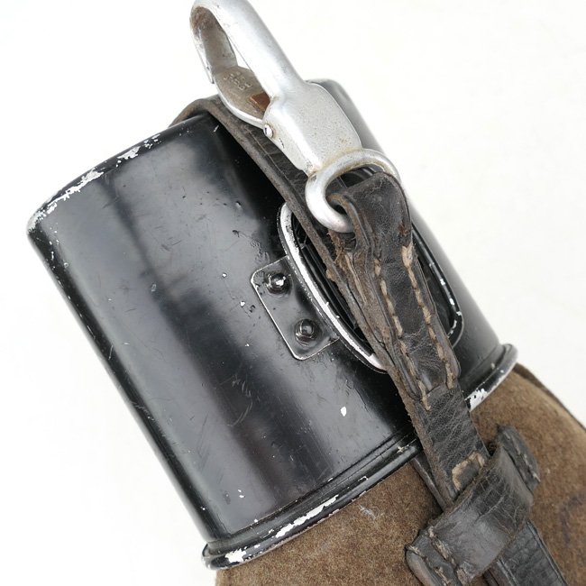 Wehrmacht M31 Canteen and Cup — image 8