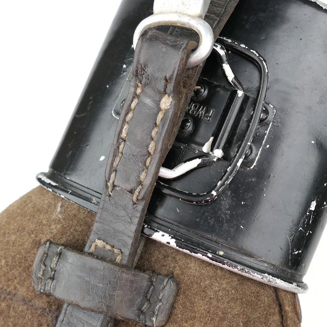Wehrmacht M31 Canteen and Cup — image 9