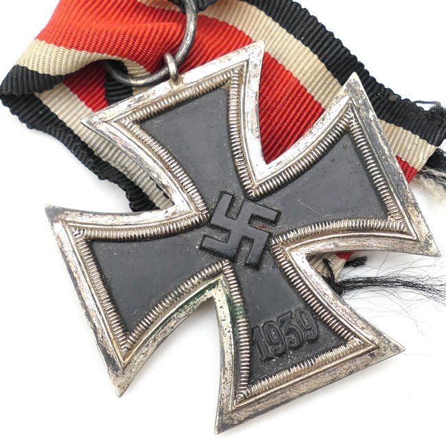 WW2 Iron Cross 2nd Class — image 2