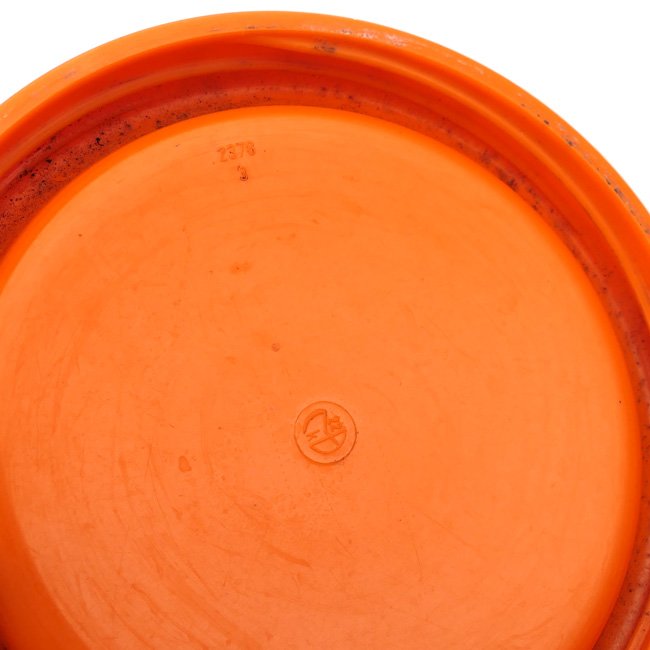 Orange coloured Wehrmacht 'Fettbuchse' — image 3