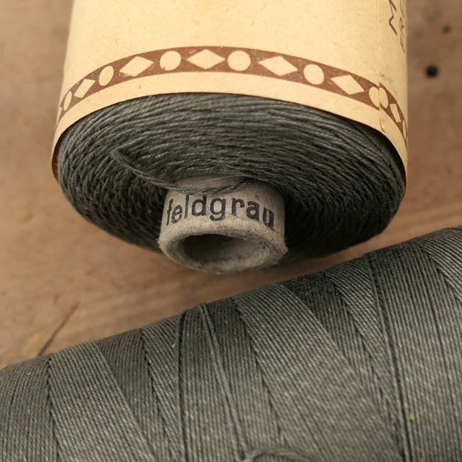 German Sewing Thread 'Feldgrau' — image 2