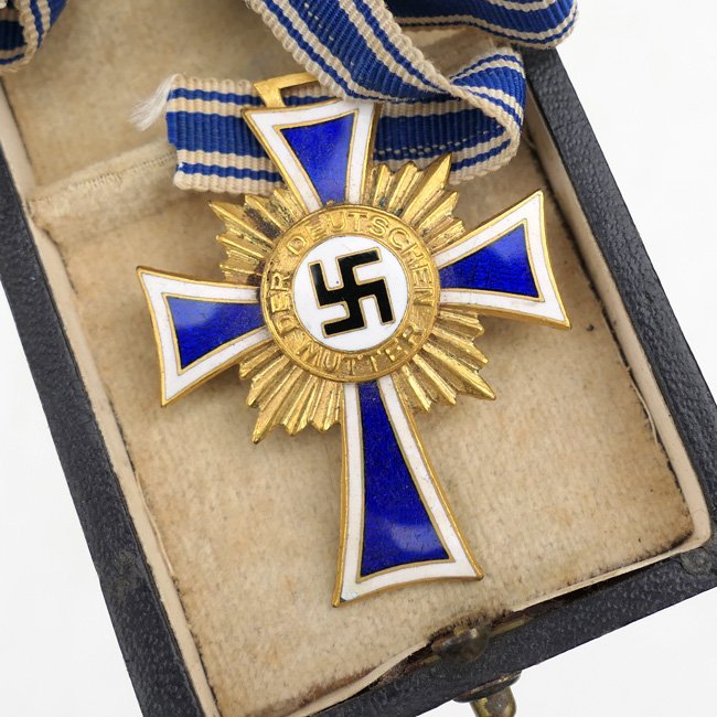 Cased Mother's Cross in Gold — image 2