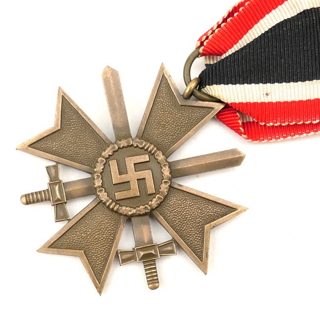 KVK 2nd Class with Swords — image 2