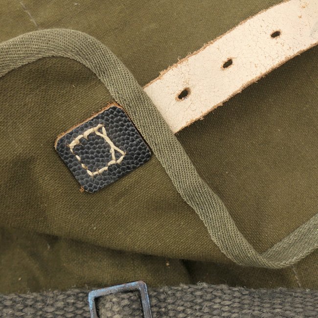 German Horse Gas Mask Carrying Bag — image 4