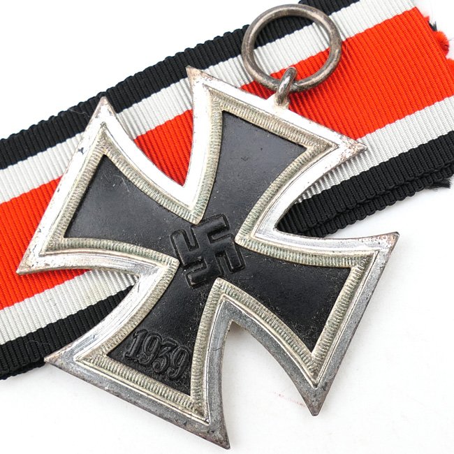WW2 Iron Cross 2nd Class — image 2