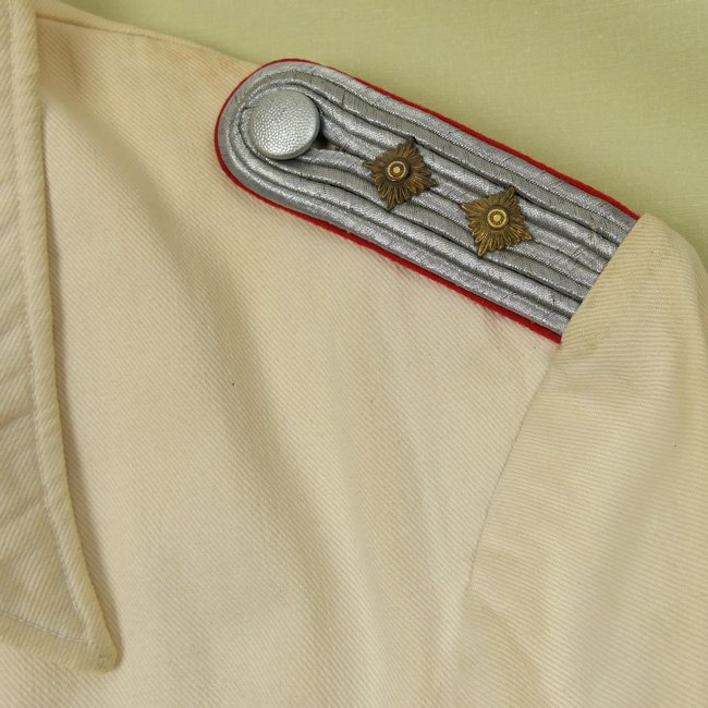 WH (Heer) Artillery Officer's White Summer Tunic — image 6